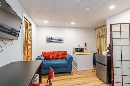 Cozy Private Apt Near Downtown Burlington Kültér fotó